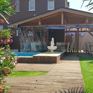 https://villa-caesar.hotelinzadar.com